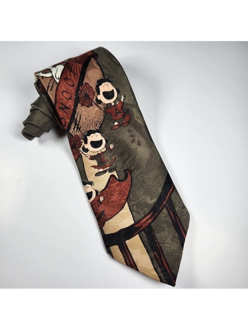 Snoopy Necktie Men's Tie Football Lucy 1958 United Feature Syndicate Inc